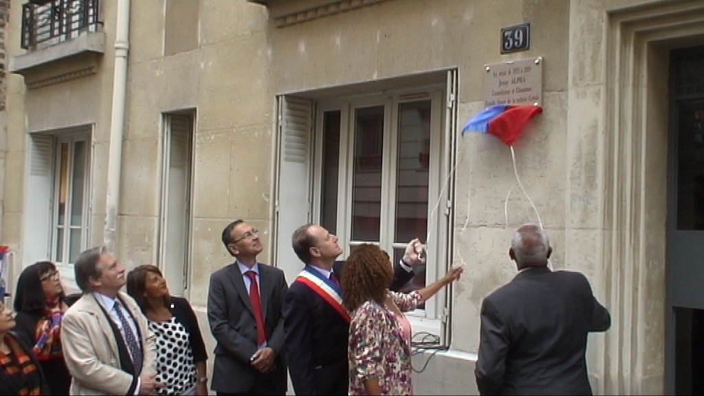 Inauguration de la place Jenny Alpha